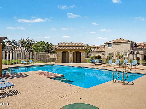 3rd image of 8405 W VERNON Avenue