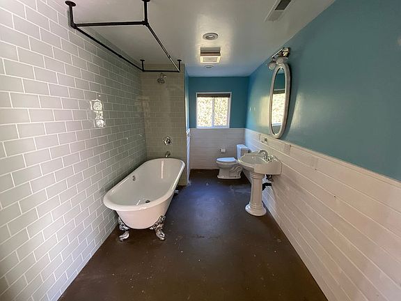 Hallway Bathroom 