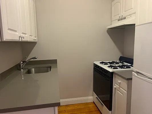 Rented by Prince Real Estate Associates LLC | media 9