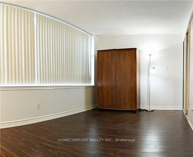 633 Bay St #620 — Photo 7