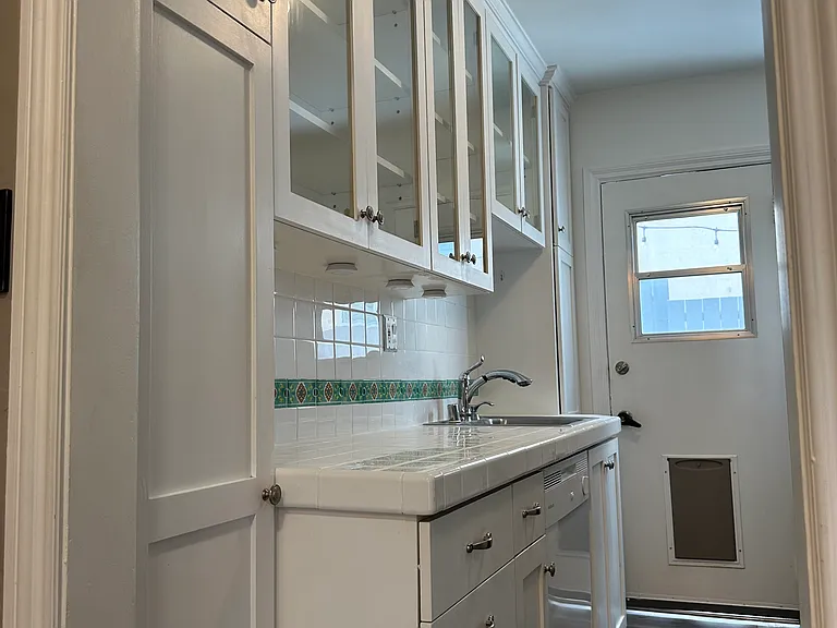 8268 Waring Ave — Photo 13
