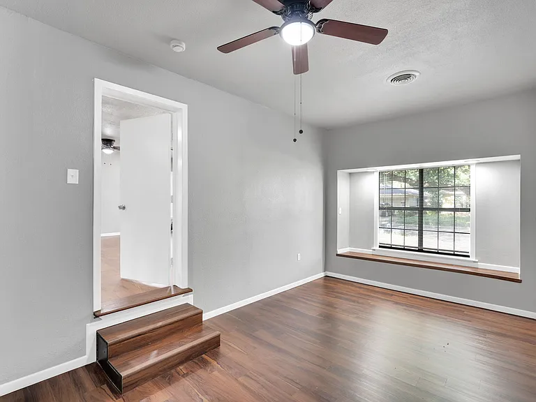 772 Fernwood St — Photo 9