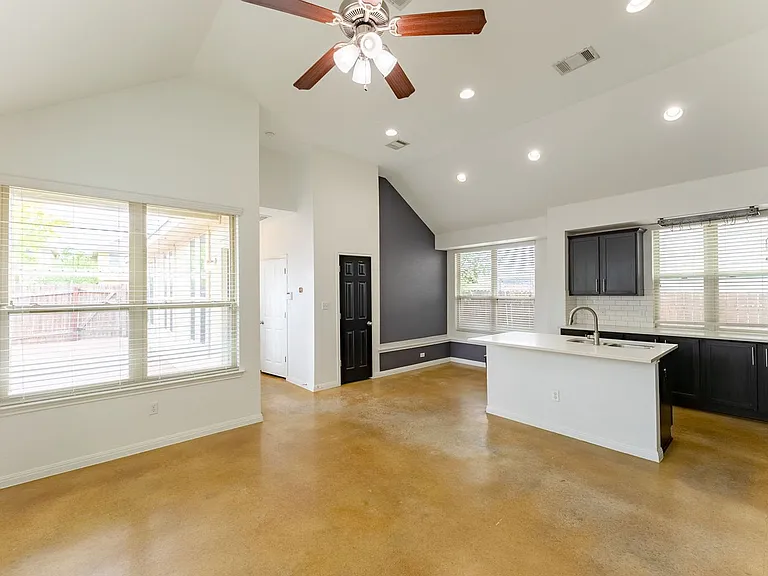 4514 Senda Ln — Photo 5