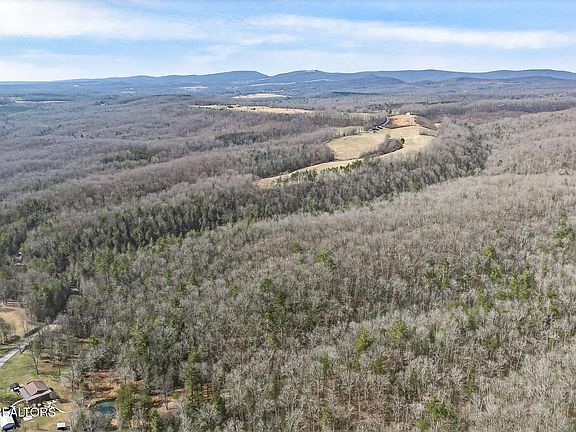 5th image of Dogwood Rd