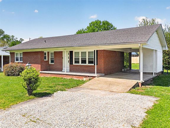 3rd image of 912 Sunset Ln