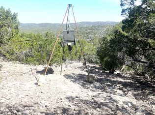 529 Rancho Real Rd, Leakey, TX 78873