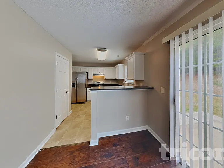 223 Pebblestone Dr — Photo 5