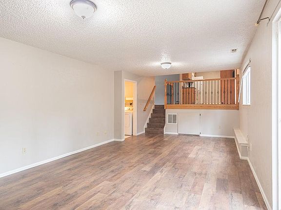 4th image of 6670 Snowbird Dr