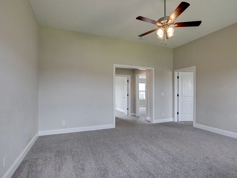 230 Cotoneaster Ln — Photo 40