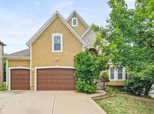 14304 Robinson St, Overland Park, KS 66223