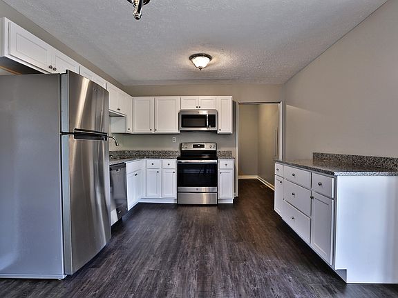 5th image of 208 Aspen Way