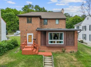 12 Master St, Franklin, NJ 07416