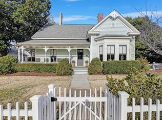206 S Salem St, Apex, NC 27502