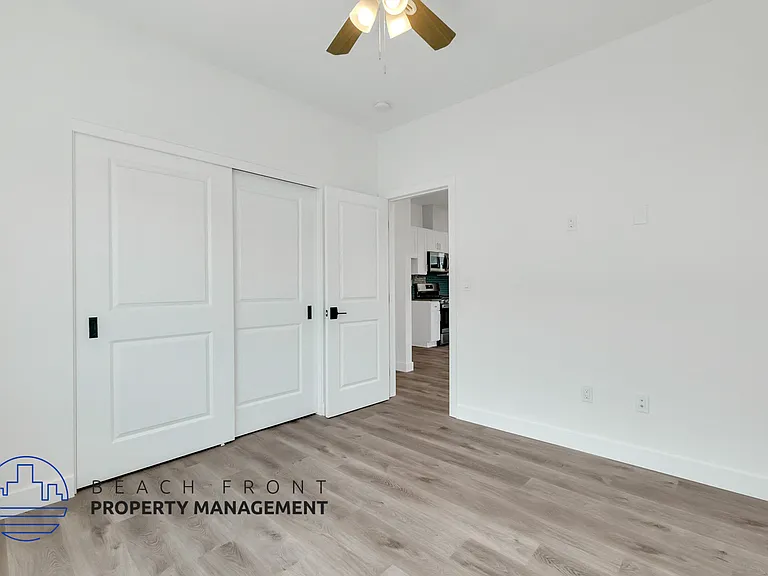 1931 Pomona Ave — Photo 17
