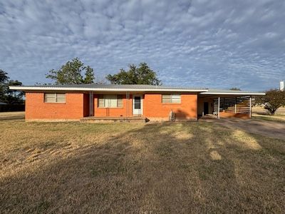 209 N College St, Roby, TX, 79543