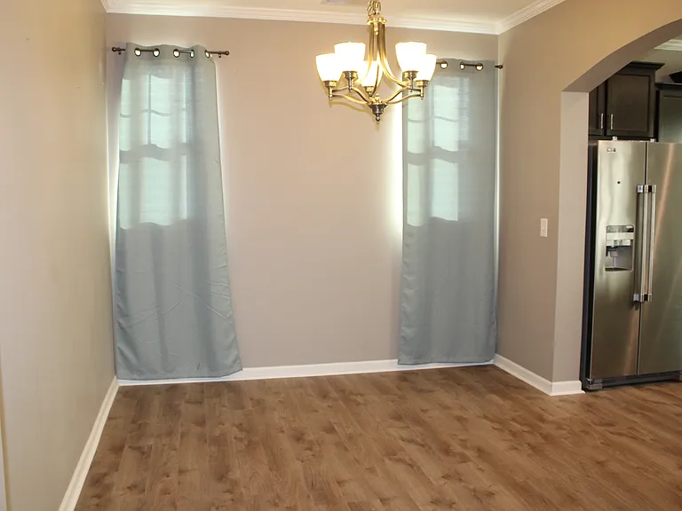 138 Lyonshall St — Photo 33
