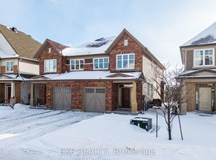 611 Moorpark Ave, Ottawa, ON K2M0B6