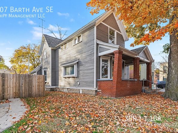 407 Barth Ave SE
