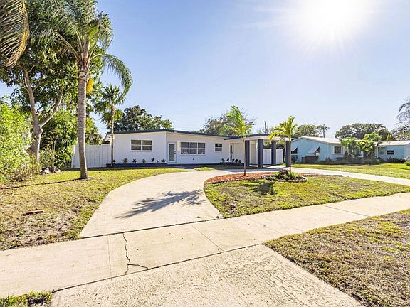 3rd image of 430 E Ilex Drive