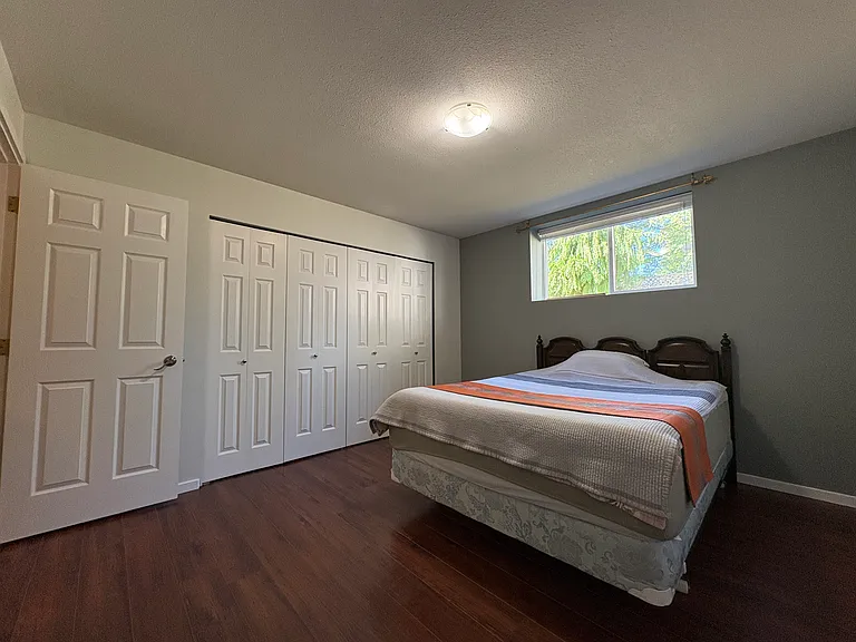 223 Saturna Dr — Photo 12
