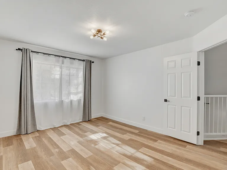7987 Dorinda Ave — Photo 37