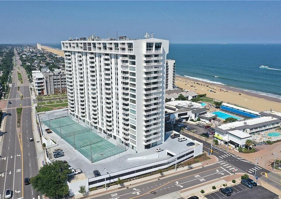1st image of 4004 Atlantic Ave APT 204