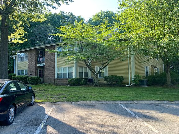 2nd image of 175 Pennsylvania Way