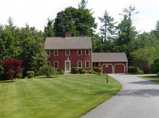 121 Elmwood Rd, Lunenburg, MA 01462