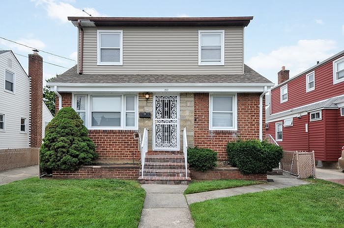 1st image of 217 McKinley Pkwy