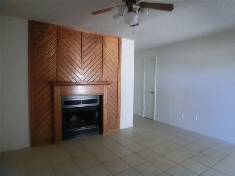 302 Sorrel Dr. — Photo 3