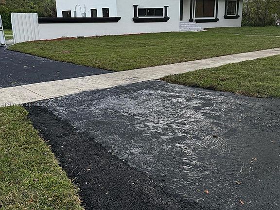 3rd image of 60 NW 143rd St