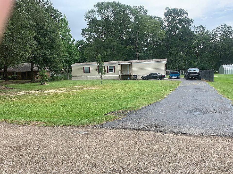 1st image of 14418 Crystal Dr