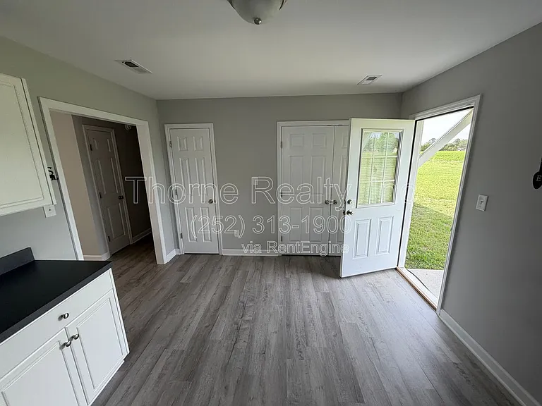 2411 Heath Ln — Photo 9