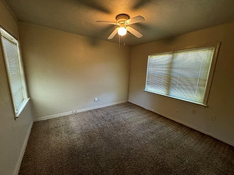 3013 Shirley Ln — Photo 5