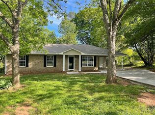 704 Winston Dr, Anderson, SC 29624