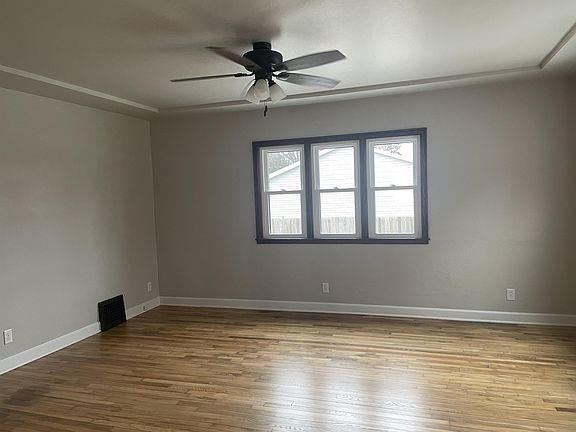 4th image of 145 Buehler Ave #1