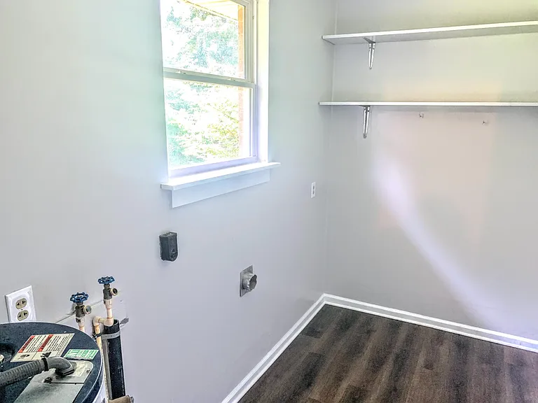 2125 Cherry St SE — Photo 26