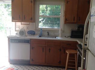 38 1st St, Kings Park, NY 11754