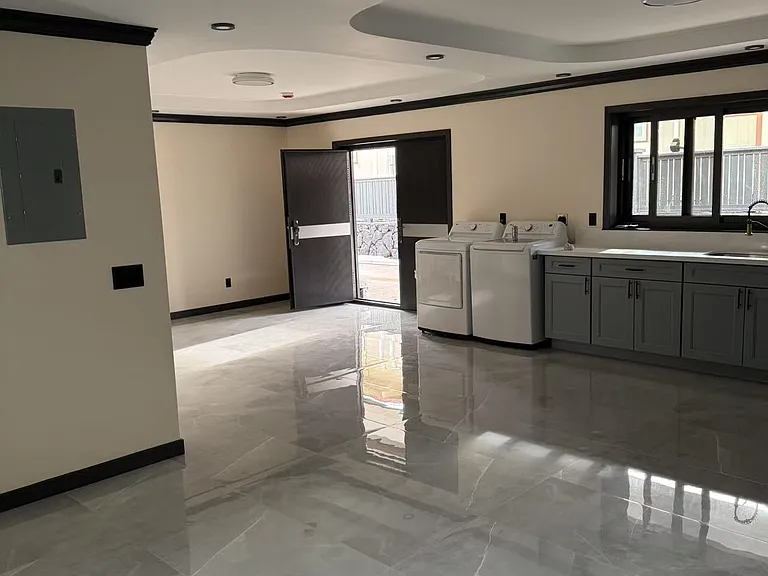 1645A Komo Mai Dr — Photo 2