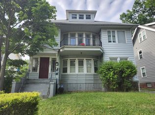 3227 E Overlook Rd, Cleveland Heights, OH 44118