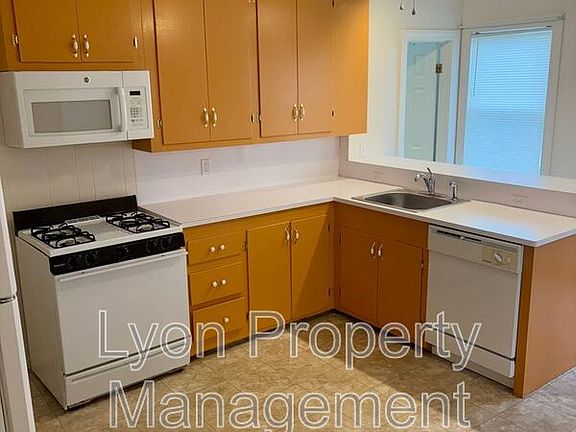 2nd image of 98 Anthony Ave #3R