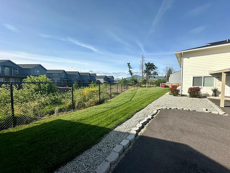210 Cheryl Ln #1 — Photo 11