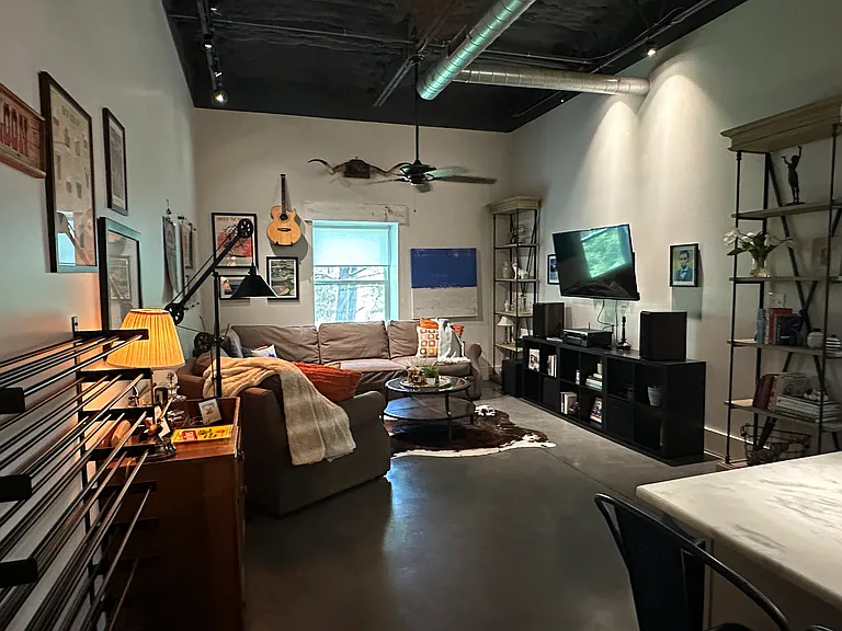480 Skain St #207 — Photo 7