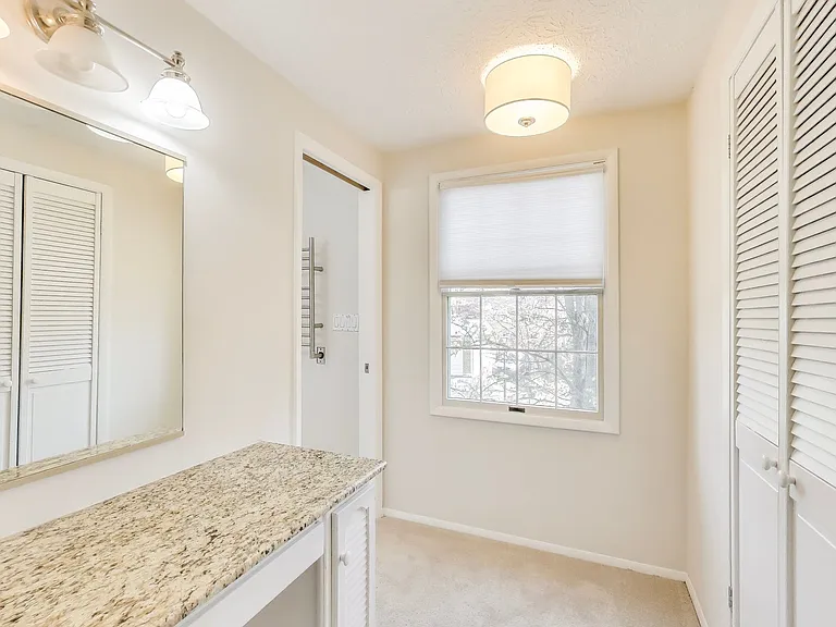 1337 Crockett Ln — Photo 19
