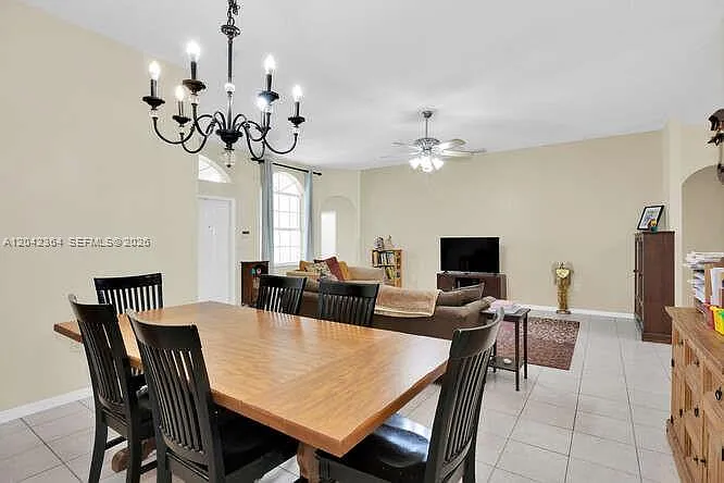 2405 SE 5th Ct — Photo 14