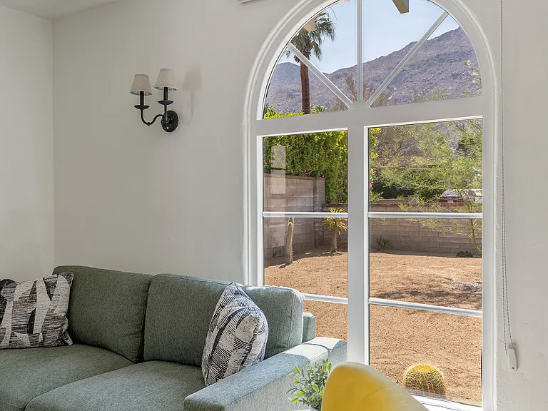 552 S Calle Santa Rosa — Photo 18