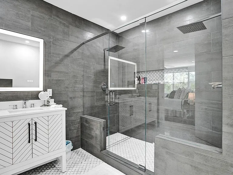 1411 NE 7th St — Photo 37
