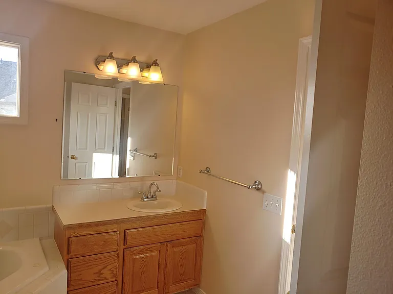 2013 W Eaglecrest Dr — Photo 12