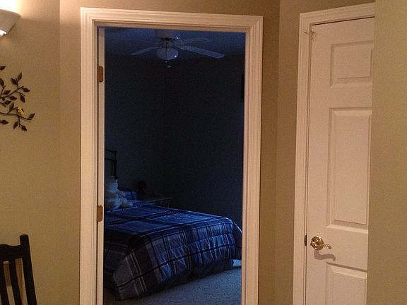 5th image of 7525 Hillcrest Ave