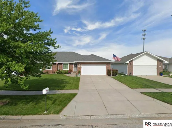 7451 S 28th St, Lincoln, NE 68516